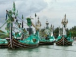 The Viking-like boats of Parancek decorated in Muslim and Balinese Hindu motifs